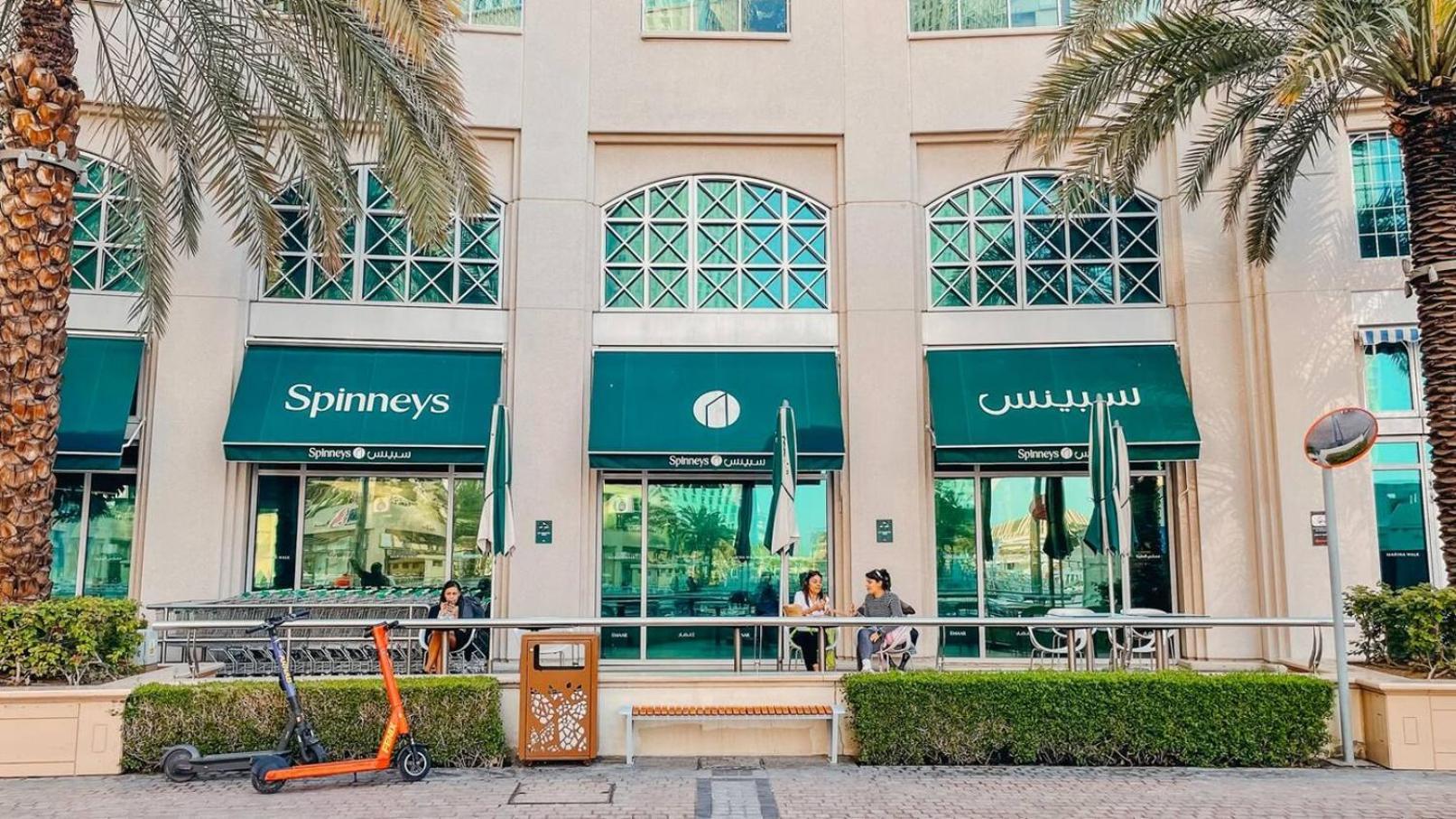 Wake Up To Sea Views In A Blue Lush Home On 51St Dubai Buitenkant foto